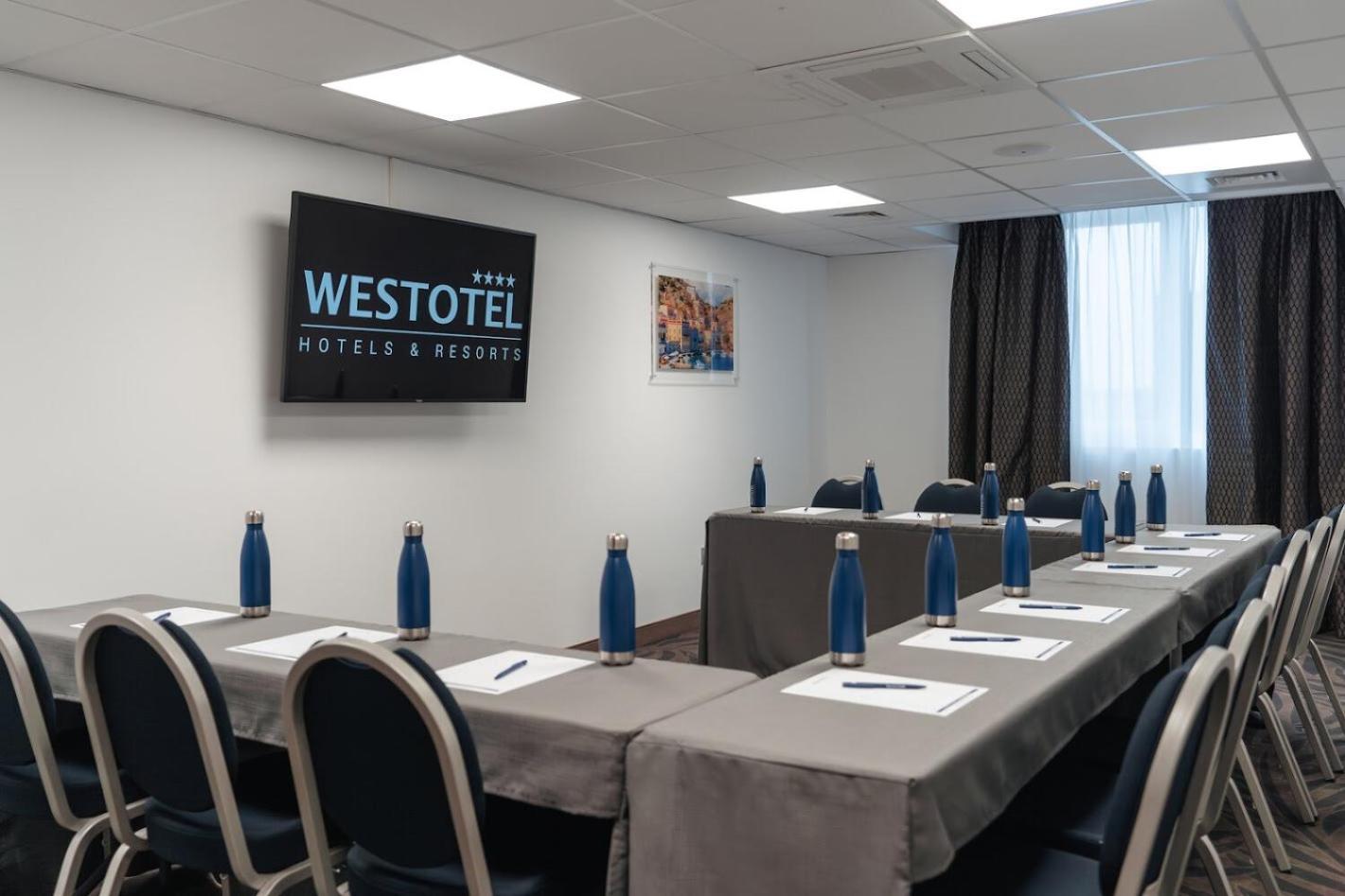 Westotel Taverny - Paris Val-D'Oise Exterior photo